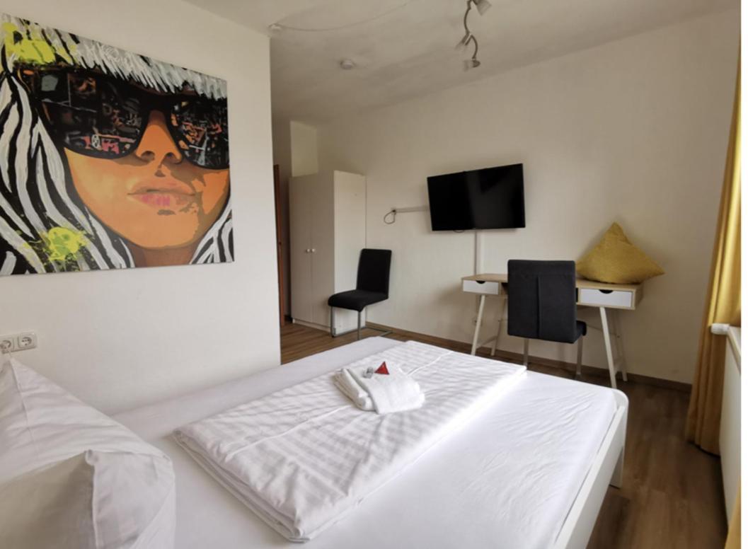 Hotel Wettlaufer 홈베르크 객실 사진